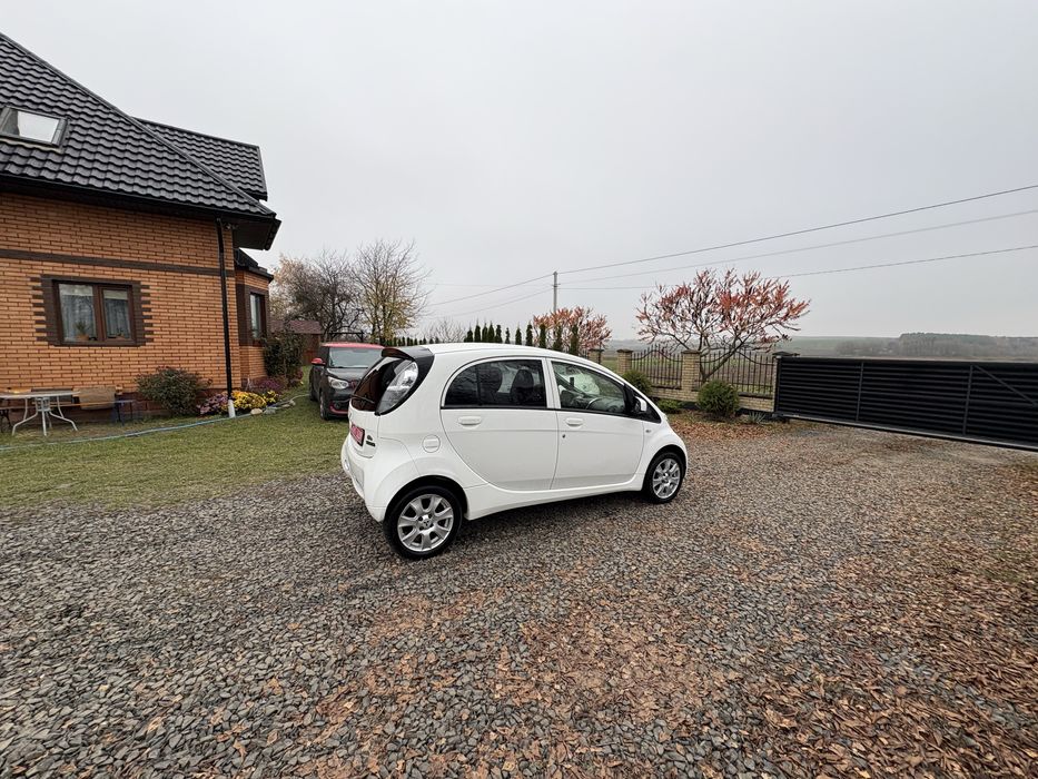 Mitsubishi I-miev 2014