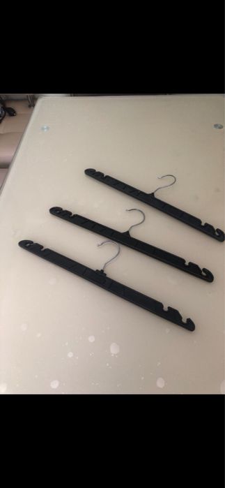 Вішаки.  для  одягу