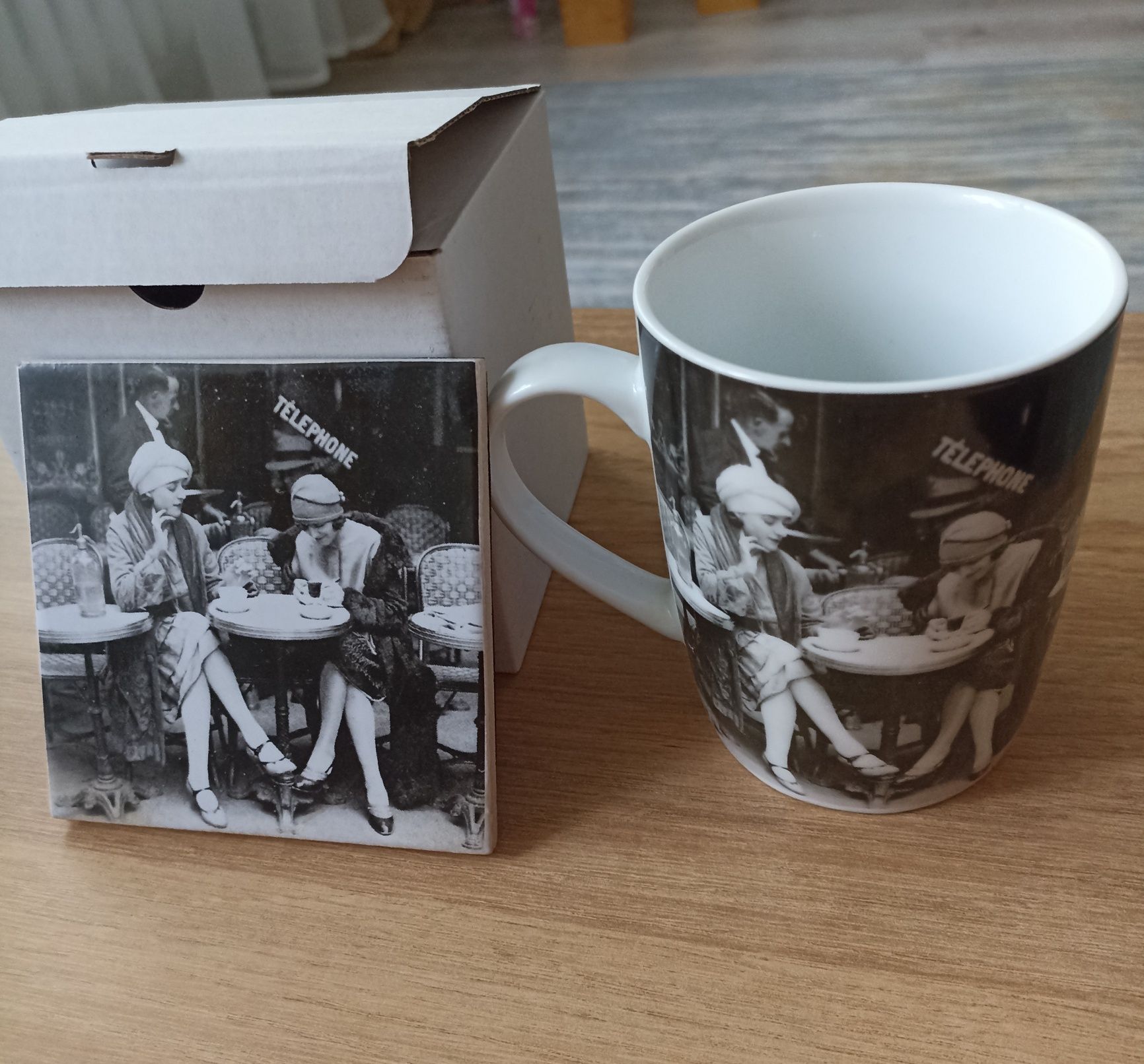 Porcelanowy kubek do herbaty kawy z przykrywką w opakowaniu