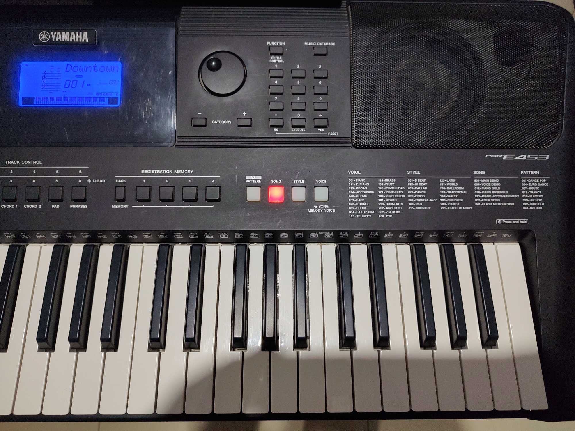 Keyboard Yamaha PSR E 453