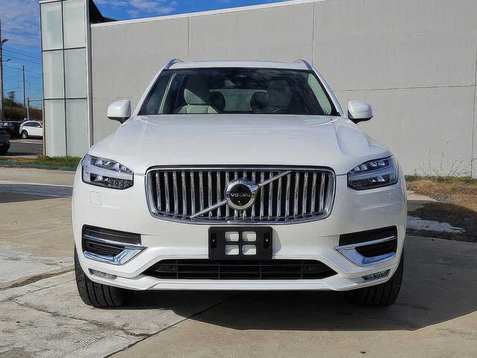 Volvo XC90 B6 Ultimate Bright      2024