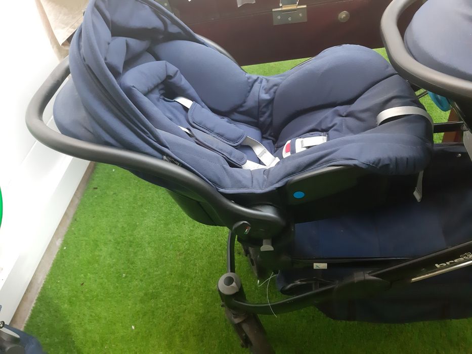 Carrinho de gêmeos brevi