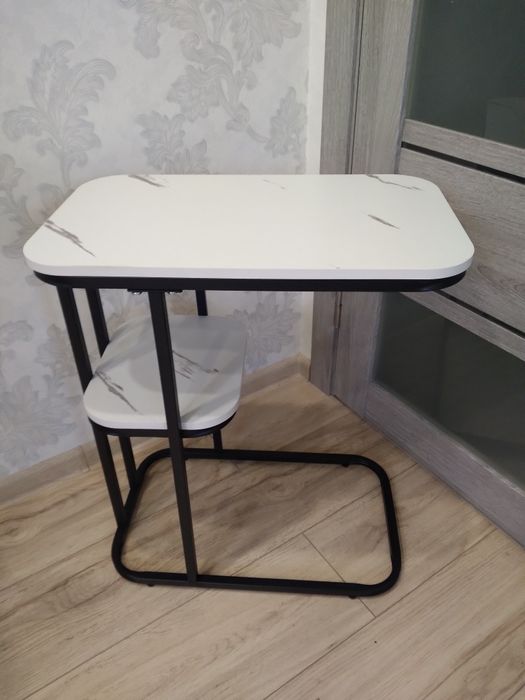 Красиві столики для будь якого інтер'єру