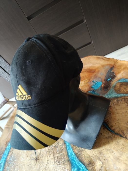 Czapeczka czarna firmy Adidas
