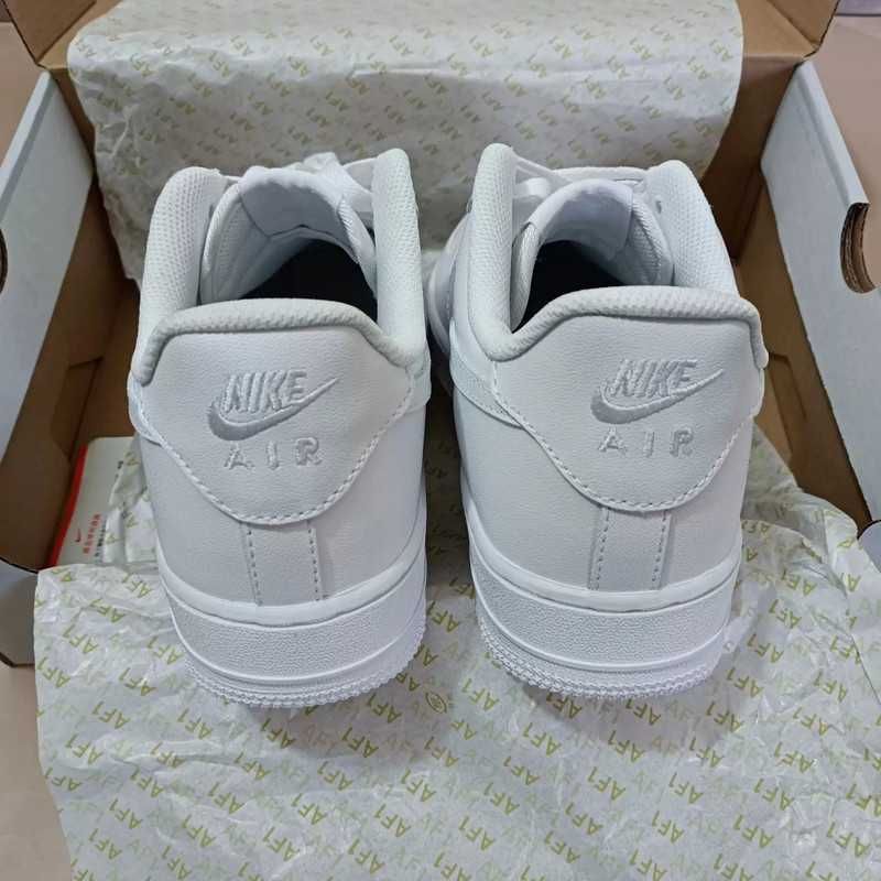 Nike Air Force 1 Low '07 White  40