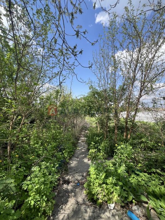 Продам ветхий домик с участком 13 соток в с.Любимовка, Приднепровск