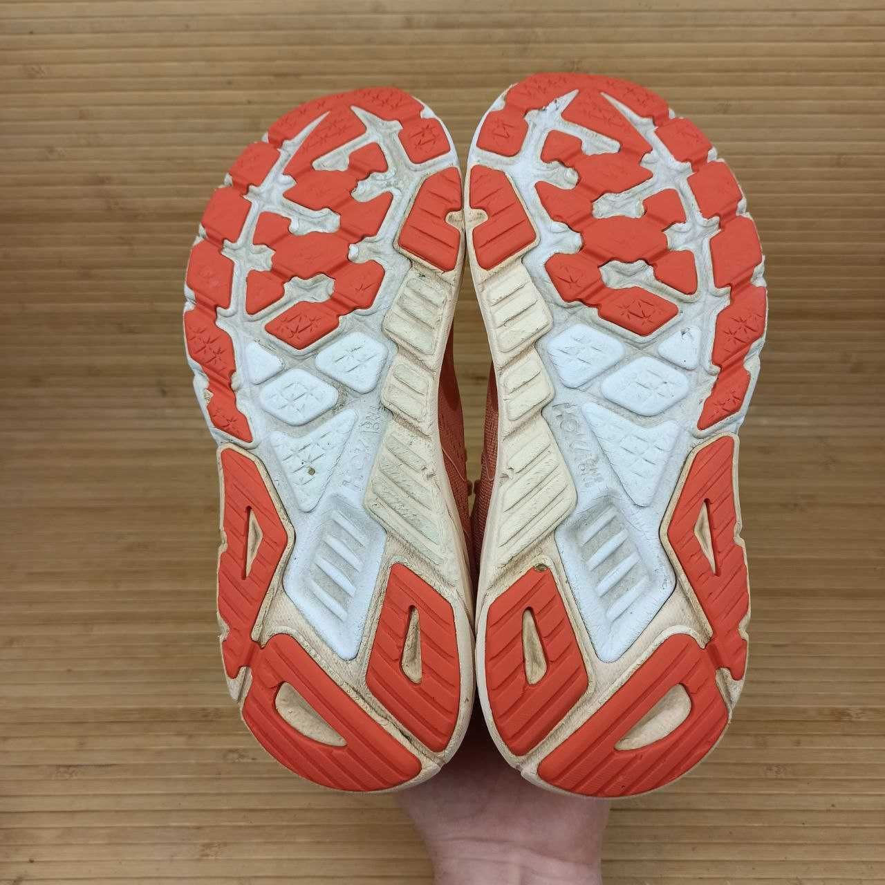 Кросівки Hoka Arahi 5 Розмір 40,5 (25,5 см.)