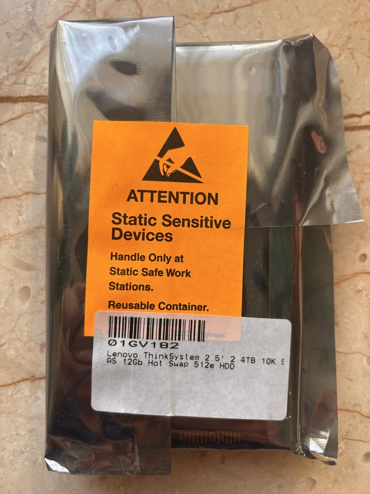 Жорсткий диск Lenovo ThinkSystem 2.5 2.4TB (7XB7A00069)