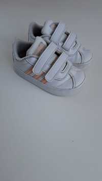 Buty adidas rozmiar 20.