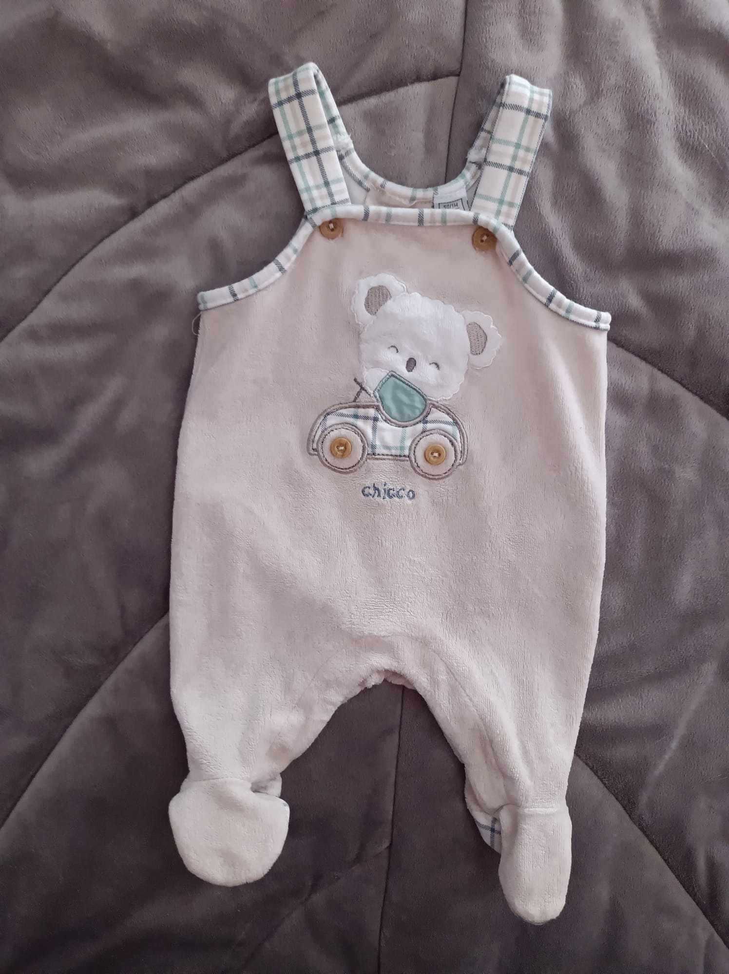 Conjunto Chicco com abertura na perna