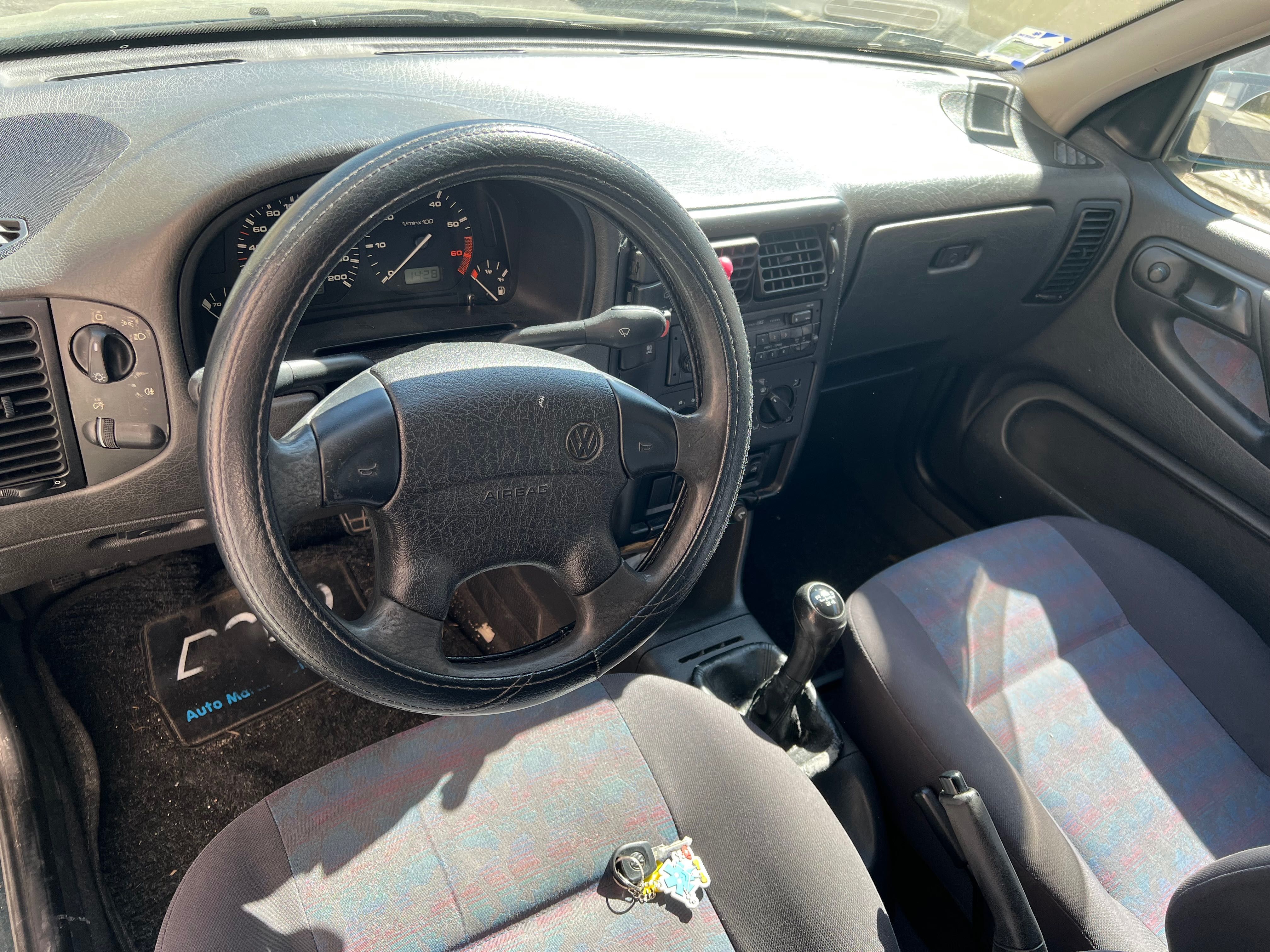 VW Polo 1996 em bom estado