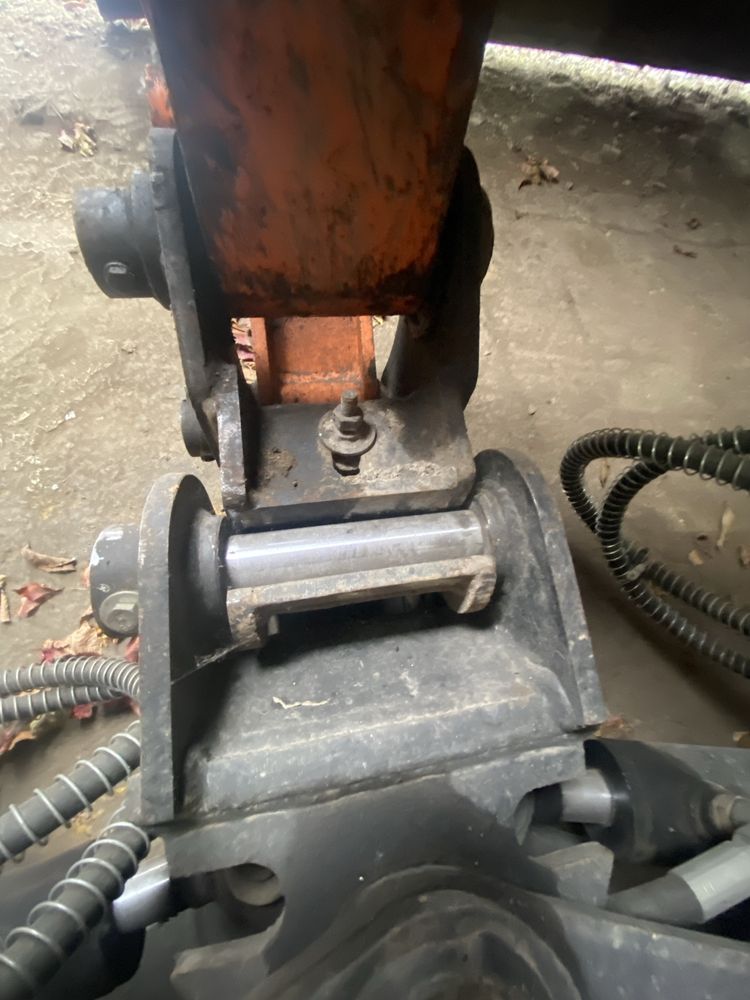 Екскаватор doosan dx 27z