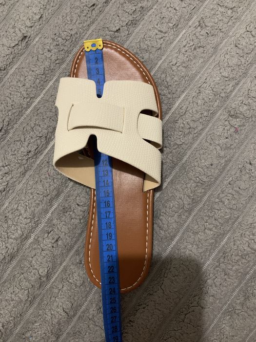 Жіночі літні сандалі