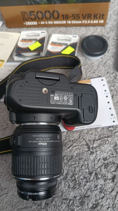 Nikon D5000 plus obiektyw NIKKOR 18-55 VR jak NOWY
