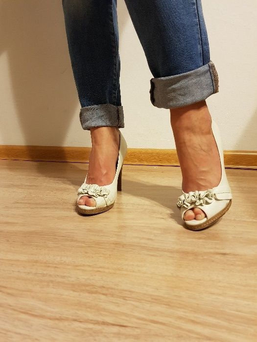 Buty szpilki białe