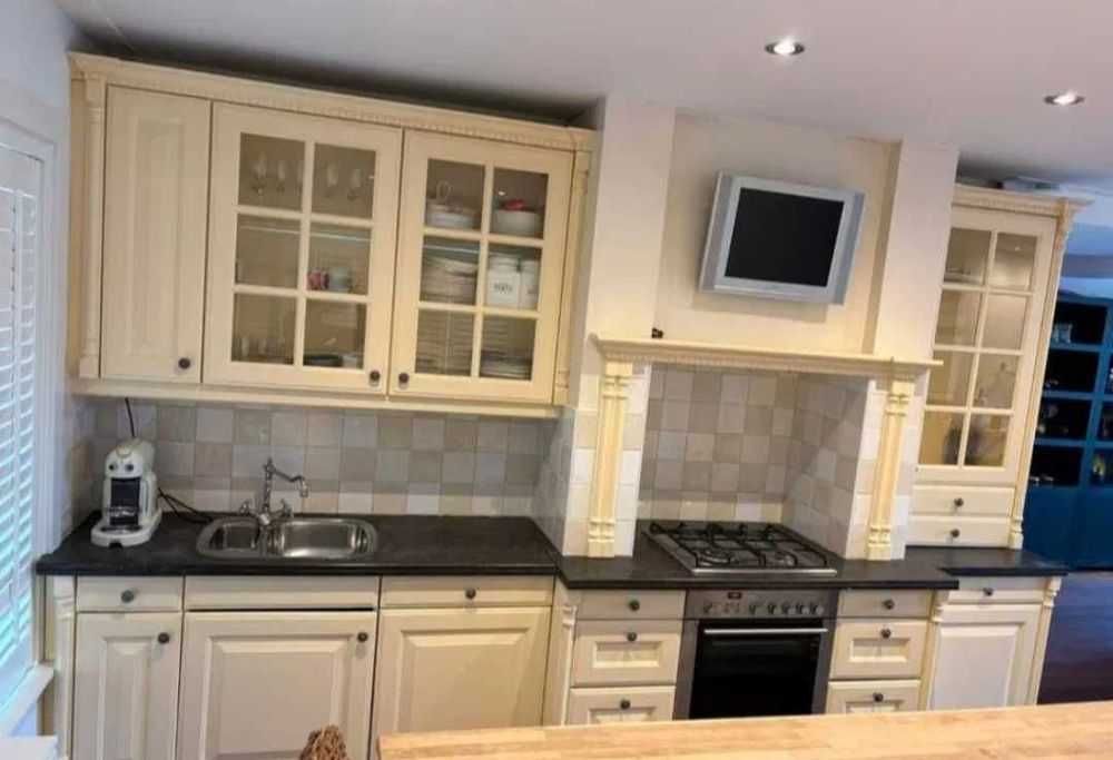 BLACK WEEKEND Meble kuchenne z AGD Kuchnia PROWANSALSKA Angielska