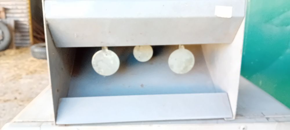 Kulochwyt z trzema  zawieszkami