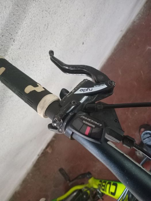 Vendo Bicicleta Mountain CUBE, CARCAVELOS