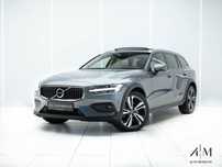 Volvo V60 Cross Country CC B4 AWD 197 KM Harman Kardon Panorama Kamera Full LED Hak FV 23%