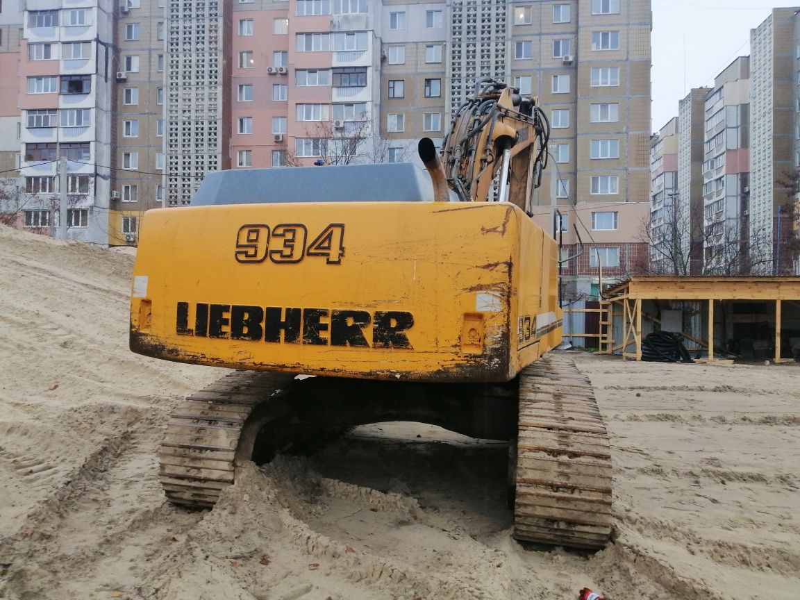 Liebherr 934 2003