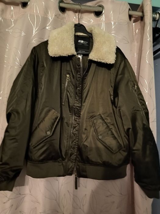 Kurtka bomberka nowa