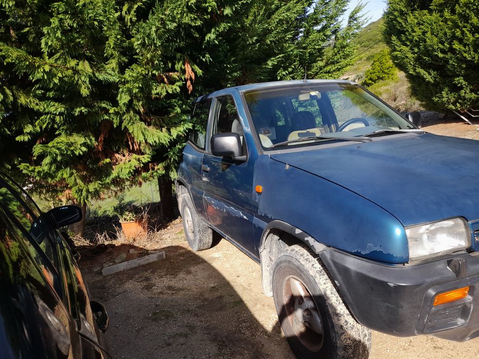 Nissan Terrano II