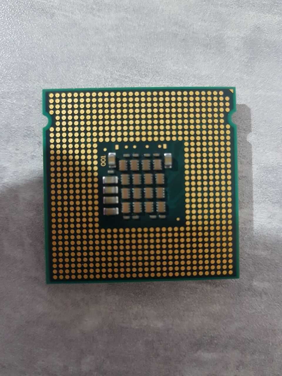 Процессор Intel Celeron D 3,06 GHZ / 512 / 533 / 06 (L816A808)