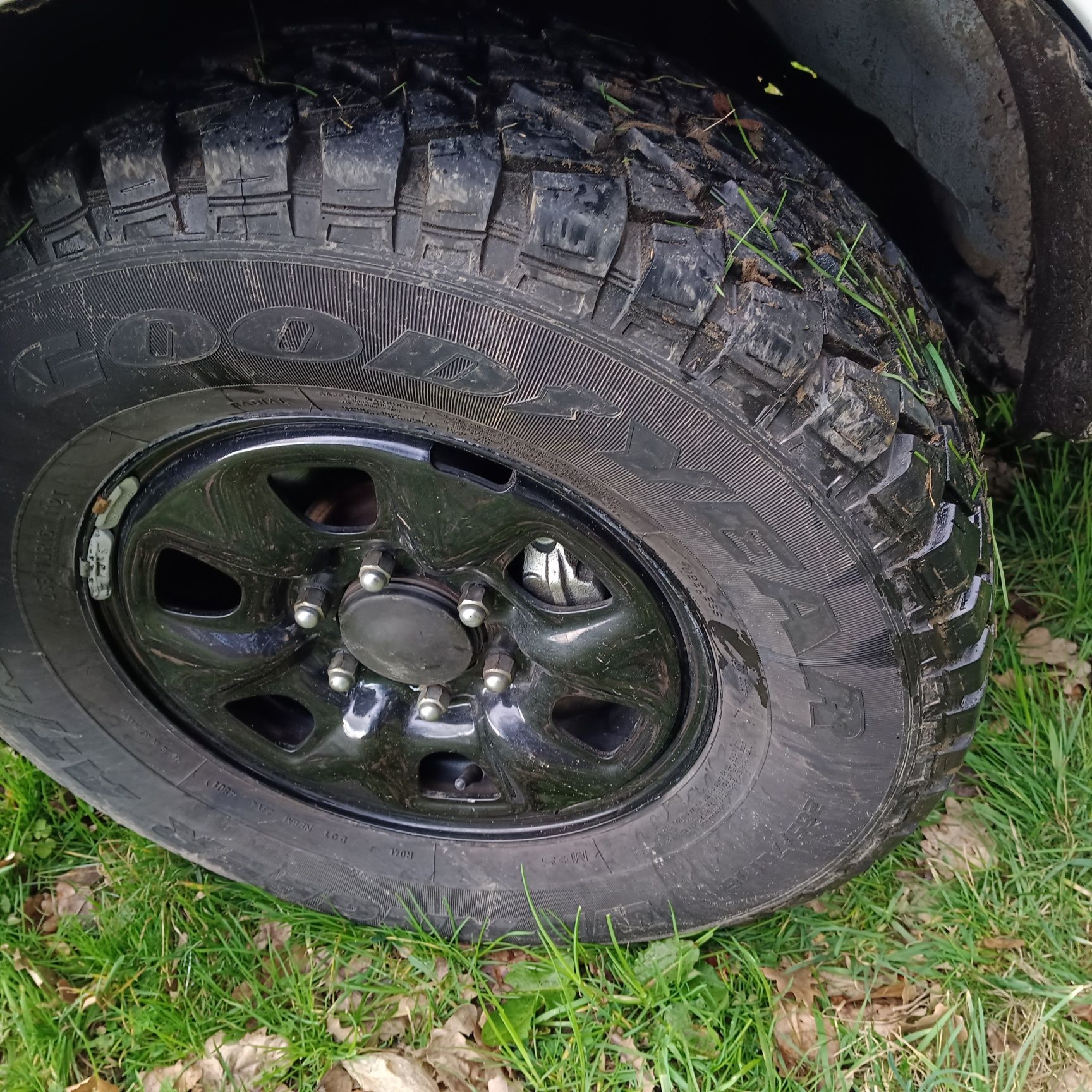 Toyota Hilux 5.osobowy