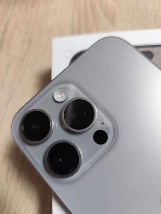 iPhone 15 Pro Max Natural Titanium 256GB Neverlock