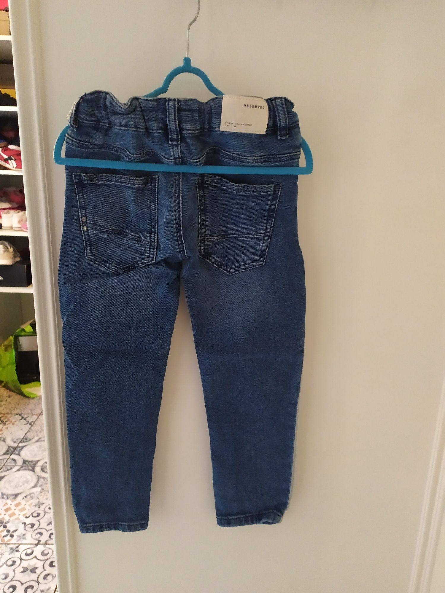 Spodnie jeansowe Reserved rozmiar 110