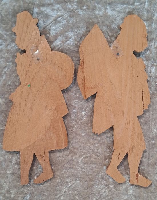 Casal da Bolivia, Escultura madeira trabalhada a mao