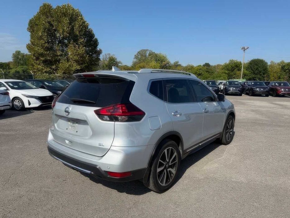 Nissan Rogue SL      2019