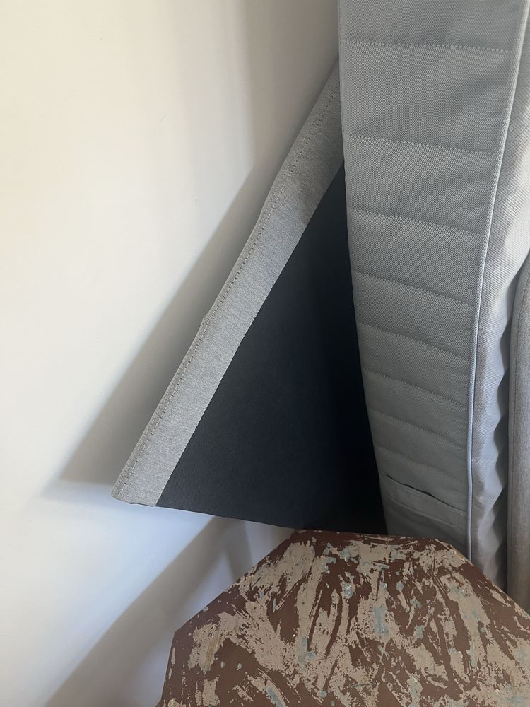 Cama individual IKEA 90x200 (c/ estrado de ripas)