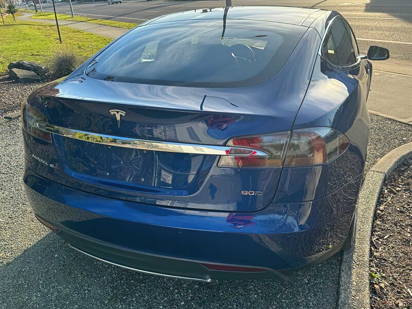 Tesla Model  S 2015 90D