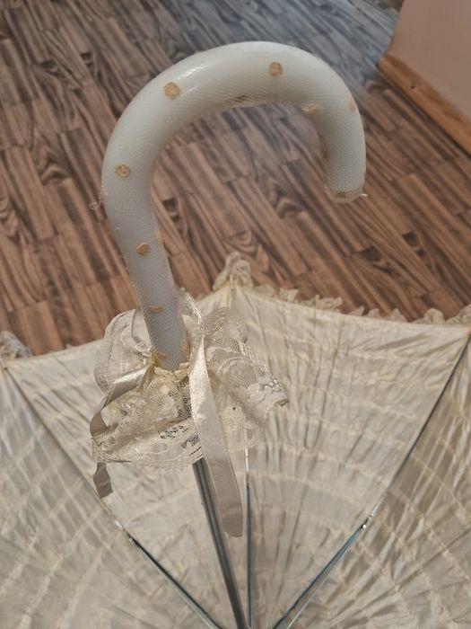 Парасолька, свадебный зонт невесты.