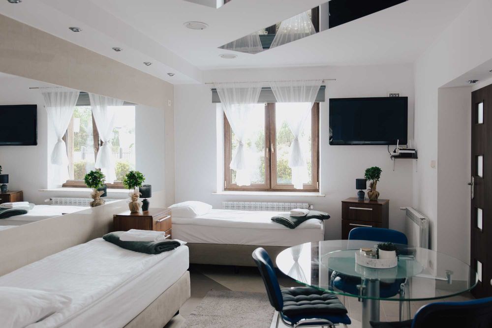 Noclegi KAŁUSZYN, Centrum obok sklepu Topaz i stacji Orlen