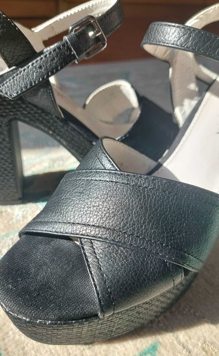 Sandálias em pele e  tecido . Lumberjack . Tam 36