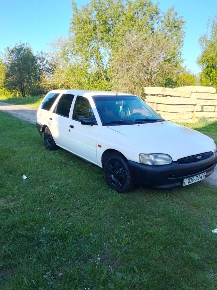 Продам Ford Escort