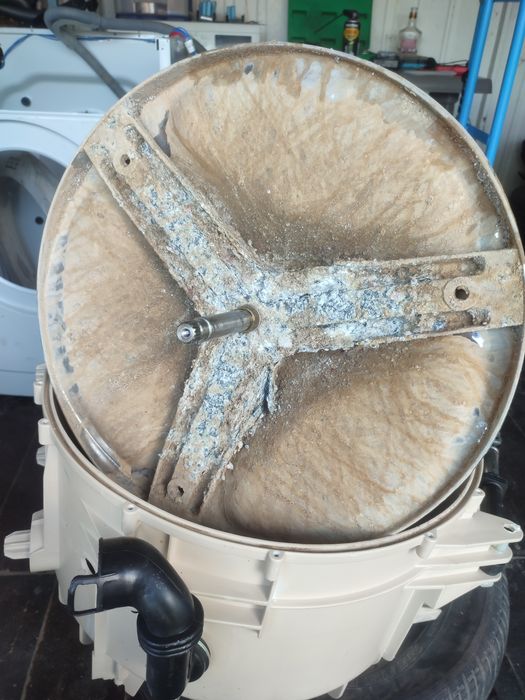 Заміна підшипників пральних машин.