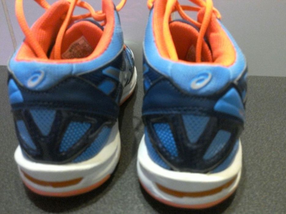 Buty halowe Asics ( do siatkówki)