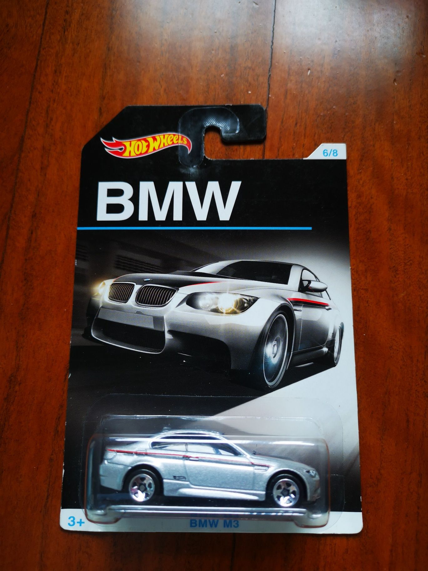 Bmw hot wheels novo com portes incluídos