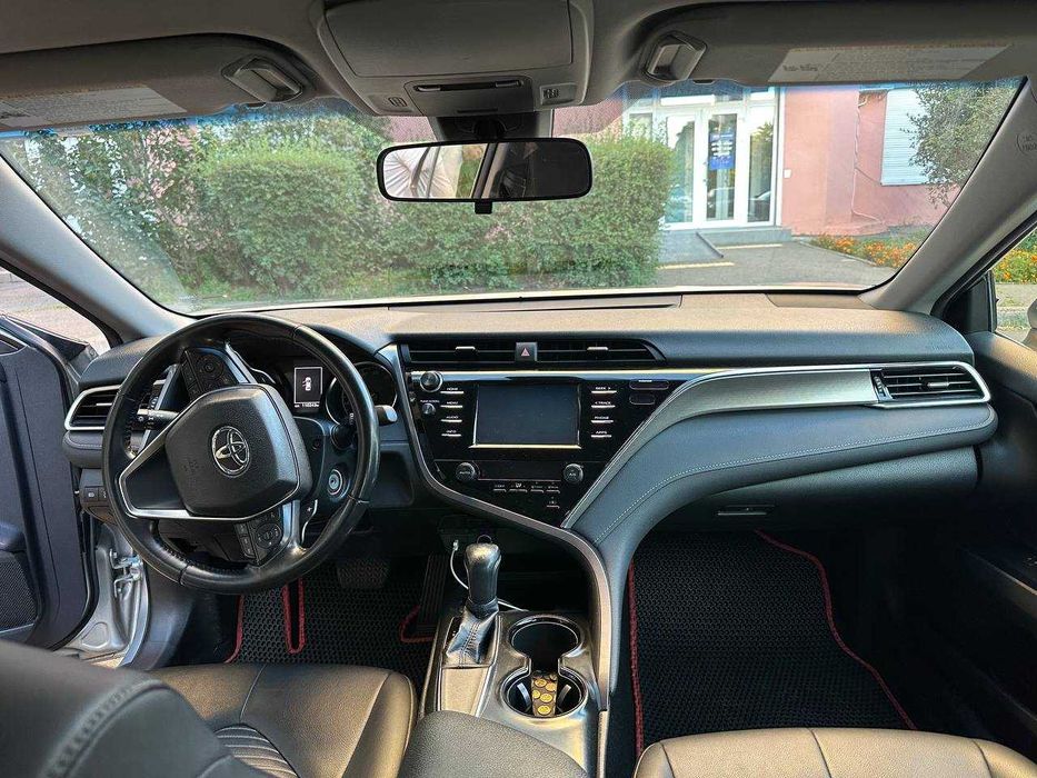 Toyota Camry 2018