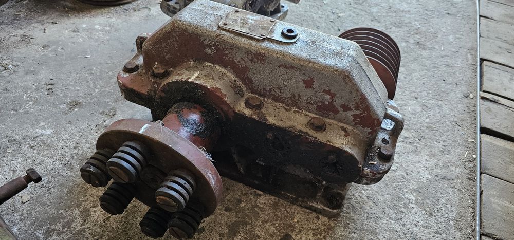 Ц2у-125-20 редуктор цилиндрический на дровокол