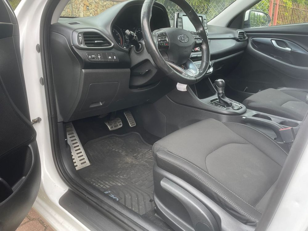 Hyundai i30 1,4 T-GDI Premium DCT automat