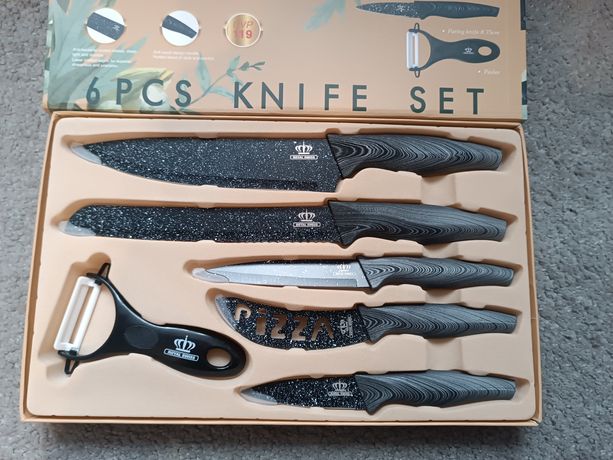Набір ножів новий