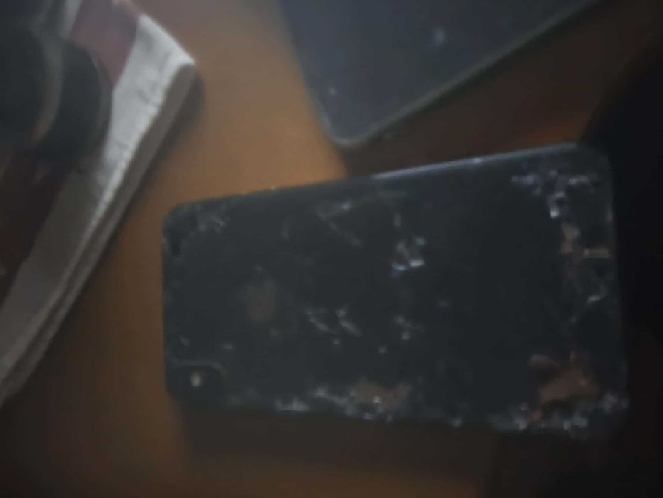 Iphone Xs Pro Max com ecrã prtido