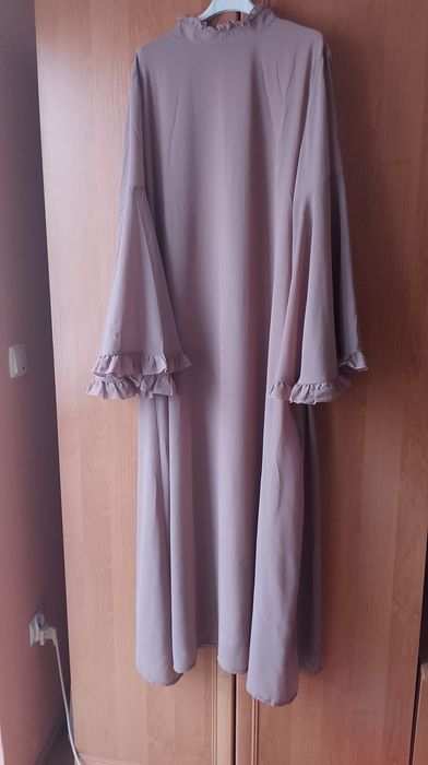 Długa  nowa bez metki sukienka w stylu boohoo