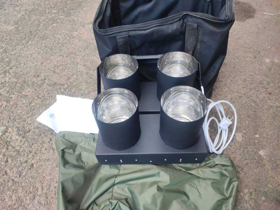 Зенітно-пошуковий світлодіодний прожектор RVT-180 до 3000м від 220В