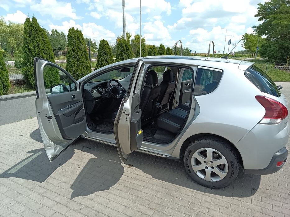 Peugeot 3008  Blu e HDI 1.6  2015р