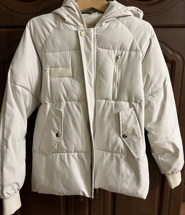 Куртка зимова біла